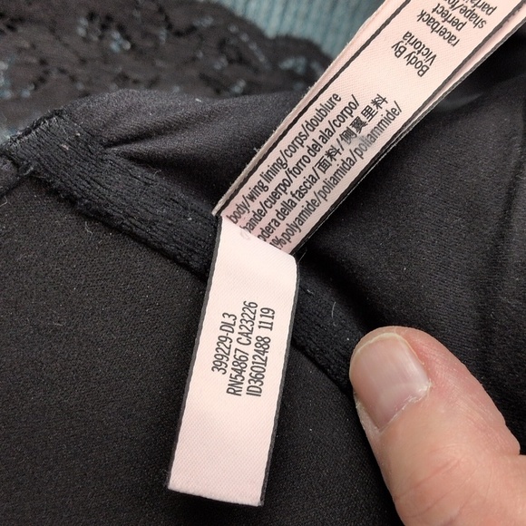 Victoria's Secret Body By Victoria Front Clasp Lace Racerback Bra Size 32D - Picture 12 of 16